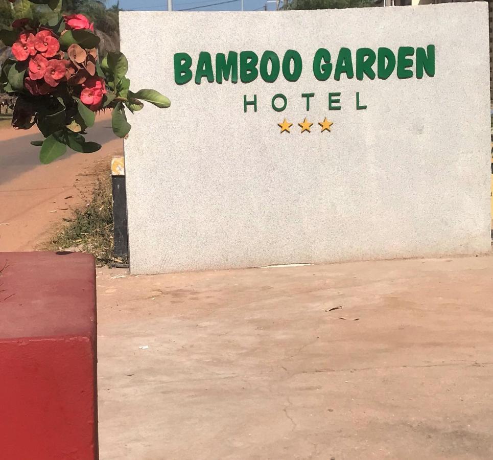 Bamboo Garden Hotel Serrekunda Eksteriør billede